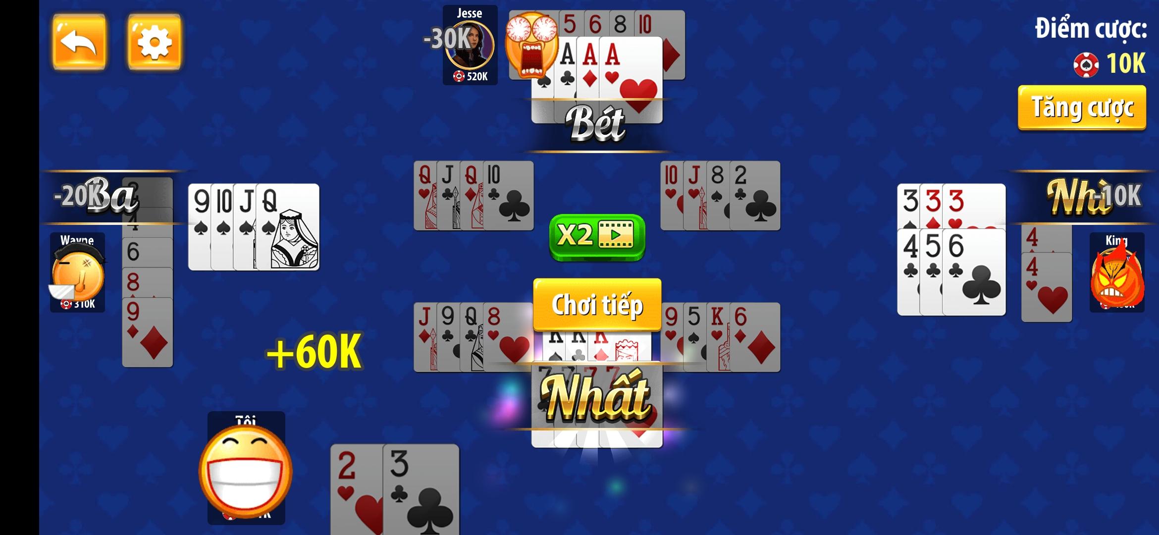 Quan sát đối thủ và ghi nhớ lá bài là chiến thuật hiệu quả trong tá lả